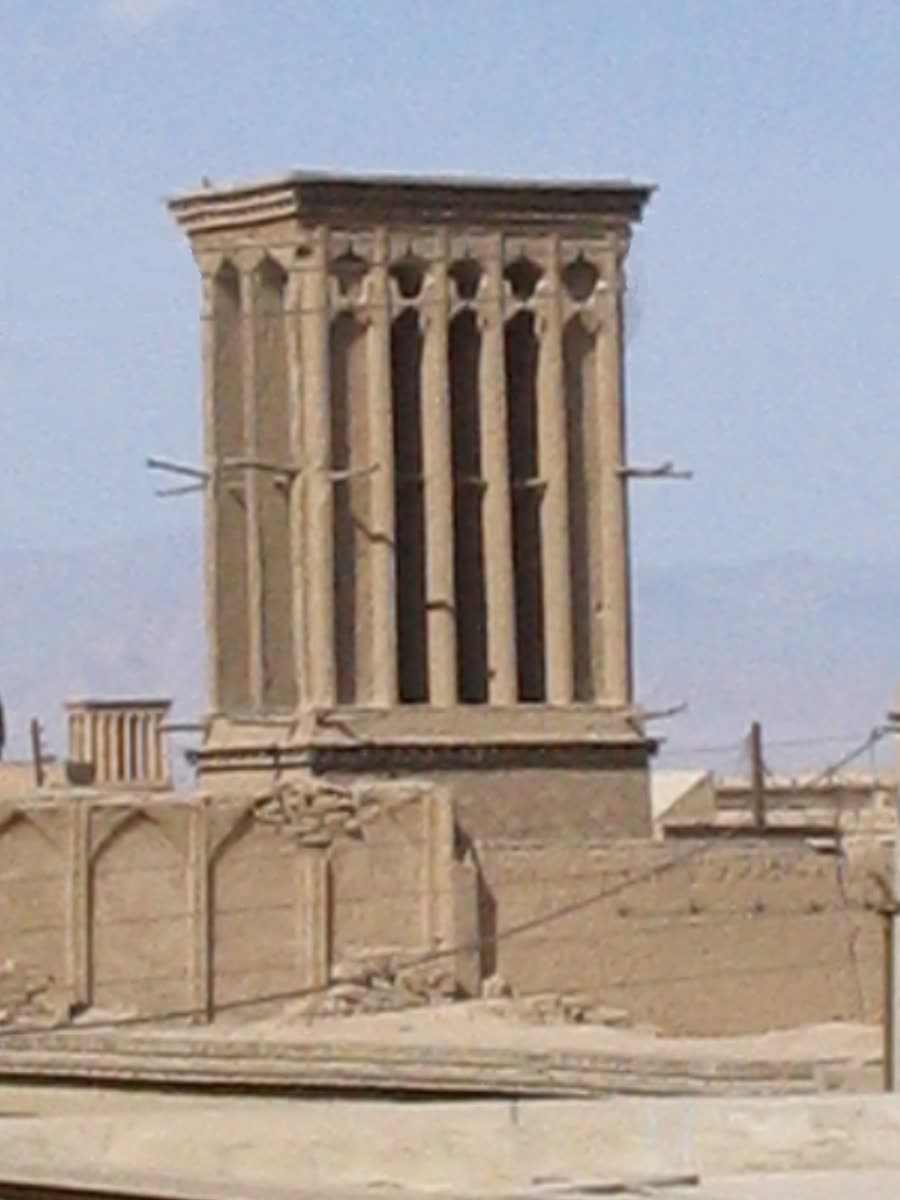 بادگیرهای تاریخی یزد، نماد معماری خشتی و هوشمند کویری ایران
